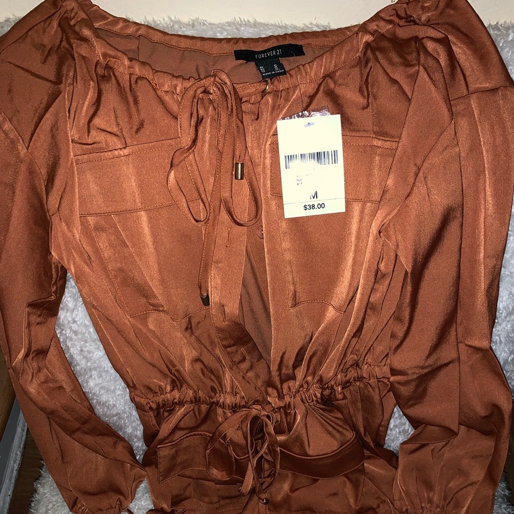BRAND NEW F21 satin RUST COLOR BLOUSE